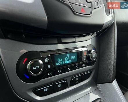 Білий Форд Фокус, об'ємом двигуна 1.6 л та пробігом 211 тис. км за 8750 $, фото 118 на Automoto.ua