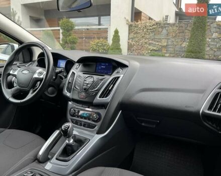 Білий Форд Фокус, об'ємом двигуна 1.6 л та пробігом 211 тис. км за 8750 $, фото 103 на Automoto.ua