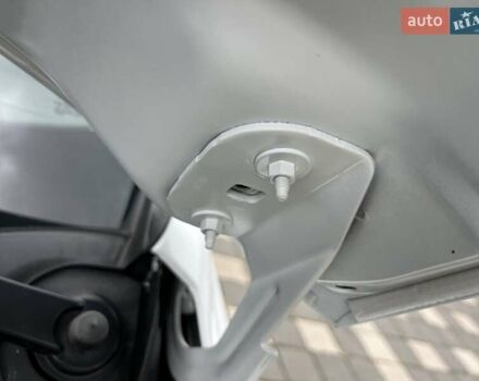 Білий Форд Фокус, об'ємом двигуна 1.6 л та пробігом 211 тис. км за 8750 $, фото 142 на Automoto.ua