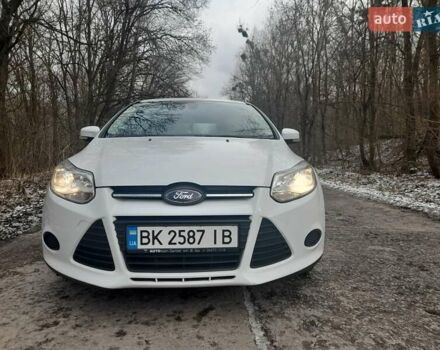Белый Форд Фокус, объемом двигателя 1.6 л и пробегом 293 тыс. км за 8100 $, фото 7 на Automoto.ua