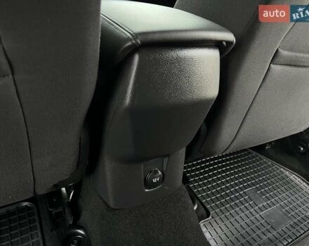 Білий Форд Фокус, об'ємом двигуна 1.6 л та пробігом 211 тис. км за 8750 $, фото 126 на Automoto.ua