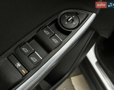 Білий Форд Фокус, об'ємом двигуна 1.6 л та пробігом 211 тис. км за 8750 $, фото 76 на Automoto.ua