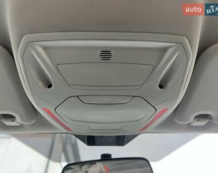 Білий Форд Фокус, об'ємом двигуна 1.6 л та пробігом 211 тис. км за 8750 $, фото 127 на Automoto.ua