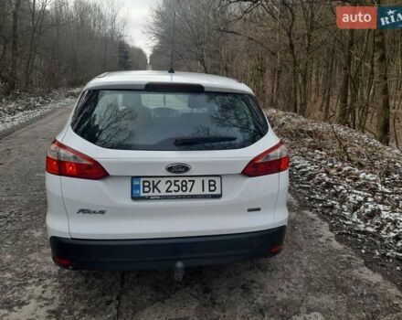 Белый Форд Фокус, объемом двигателя 1.6 л и пробегом 293 тыс. км за 8100 $, фото 6 на Automoto.ua