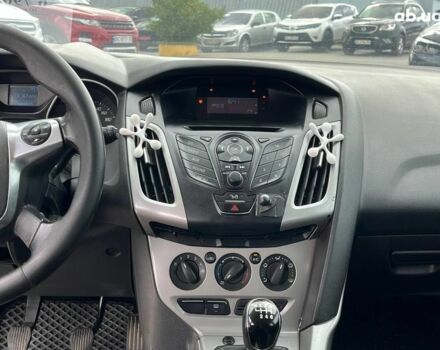 Білий Форд Фокус, об'ємом двигуна 1.6 л та пробігом 263 тис. км за 6790 $, фото 26 на Automoto.ua