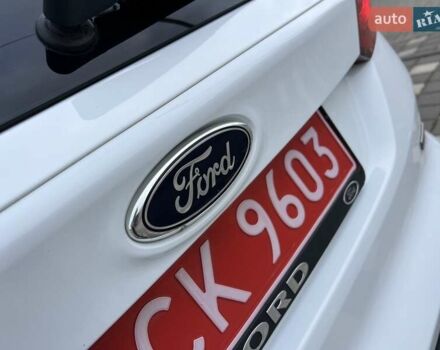 Білий Форд Фокус, об'ємом двигуна 1.6 л та пробігом 211 тис. км за 8750 $, фото 65 на Automoto.ua