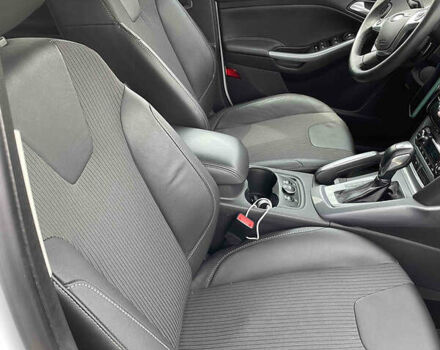 Білий Форд Фокус, об'ємом двигуна 2 л та пробігом 182 тис. км за 9800 $, фото 43 на Automoto.ua