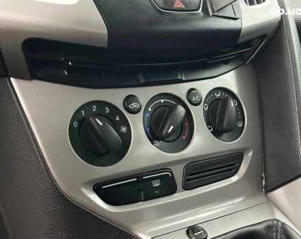 Білий Форд Фокус, об'ємом двигуна 1.6 л та пробігом 263 тис. км за 6790 $, фото 18 на Automoto.ua