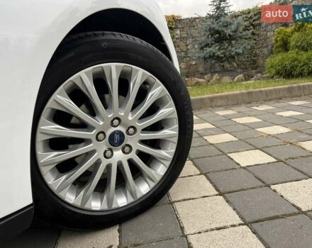 Білий Форд Фокус, об'ємом двигуна 1.6 л та пробігом 211 тис. км за 8750 $, фото 27 на Automoto.ua