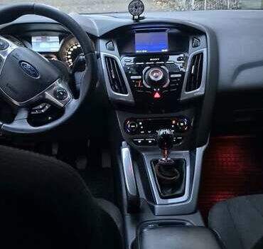 Білий Форд Фокус, об'ємом двигуна 1.6 л та пробігом 230 тис. км за 6900 $, фото 4 на Automoto.ua