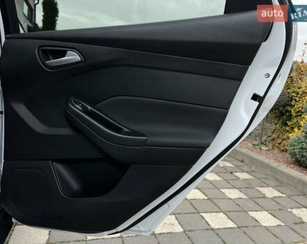 Білий Форд Фокус, об'ємом двигуна 1.6 л та пробігом 211 тис. км за 8750 $, фото 88 на Automoto.ua