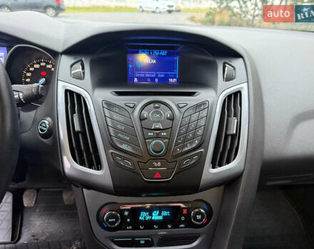 Белый Форд Фокус, объемом двигателя 1.6 л и пробегом 192 тыс. км за 7300 $, фото 15 на Automoto.ua