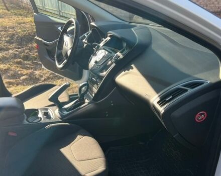 Белый Форд Фокус, объемом двигателя 2 л и пробегом 263 тыс. км за 6700 $, фото 13 на Automoto.ua