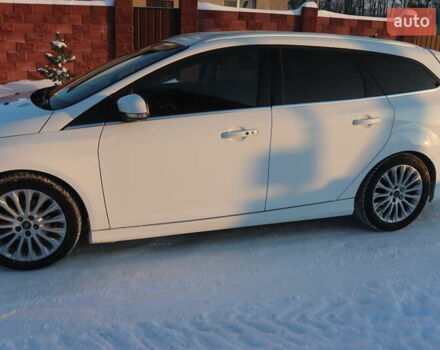Білий Форд Фокус, об'ємом двигуна 1 л та пробігом 112 тис. км за 7200 $, фото 1 на Automoto.ua