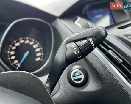 Білий Форд Фокус, об'ємом двигуна 1.6 л та пробігом 211 тис. км за 8750 $, фото 111 на Automoto.ua