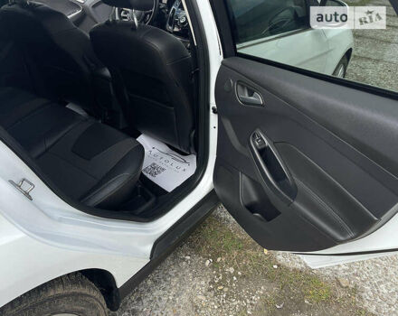 Білий Форд Фокус, об'ємом двигуна 2 л та пробігом 182 тис. км за 9800 $, фото 23 на Automoto.ua