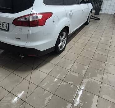 Білий Форд Фокус, об'ємом двигуна 1.6 л та пробігом 230 тис. км за 6900 $, фото 2 на Automoto.ua