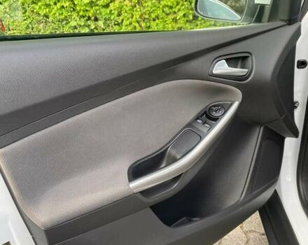 Белый Форд Фокус, объемом двигателя 1.56 л и пробегом 240 тыс. км за 6200 $, фото 8 на Automoto.ua