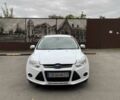 Форд Фокус 2013 в Чернигове на Automoto.ua Белый Форд Фокус, объемом двигателя 1.6 л и пробегом 385 тыс. км за 7000 $, фото 22 на Automoto.ua