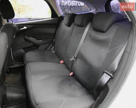 Форд Фокус 2013 в Харькове на Automoto.ua Белый Форд Фокус, объемом двигателя 1 л и пробегом 171 тыс. км за 7200 $, фото 7 на Automoto.ua