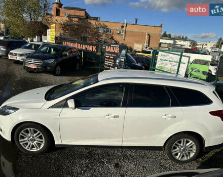Белый Форд Фокус, объемом двигателя 2 л и пробегом 261 тыс. км за 7500 $, фото 3 на Automoto.ua