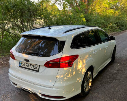 Білий Форд Фокус, об'ємом двигуна 2 л та пробігом 154 тис. км за 9999 $, фото 3 на Automoto.ua