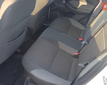 Белый Форд Фокус, объемом двигателя 1.6 л и пробегом 215 тыс. км за 7600 $, фото 11 на Automoto.ua