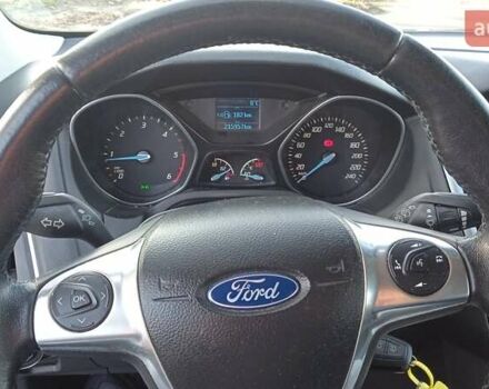 Белый Форд Фокус, объемом двигателя 1.6 л и пробегом 215 тыс. км за 7600 $, фото 6 на Automoto.ua