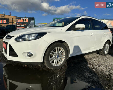 Белый Форд Фокус, объемом двигателя 2 л и пробегом 261 тыс. км за 7500 $, фото 2 на Automoto.ua