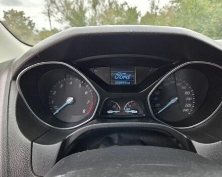 Білий Форд Фокус, об'ємом двигуна 1 л та пробігом 250 тис. км за 6500 $, фото 1 на Automoto.ua
