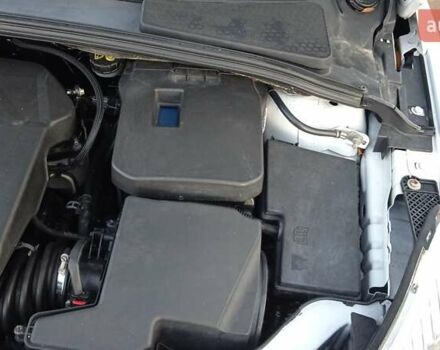 Белый Форд Фокус, объемом двигателя 1.6 л и пробегом 215 тыс. км за 7600 $, фото 4 на Automoto.ua