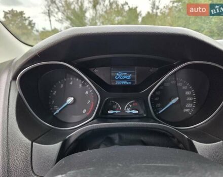 Білий Форд Фокус, об'ємом двигуна 1 л та пробігом 260 тис. км за 6450 $, фото 9 на Automoto.ua