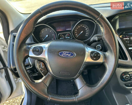 Белый Форд Фокус, объемом двигателя 2 л и пробегом 261 тыс. км за 7500 $, фото 15 на Automoto.ua