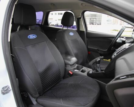 Форд Фокус 2013 в Харькове на Automoto.ua Белый Форд Фокус, объемом двигателя 1 л и пробегом 171 тыс. км за 7200 $, фото 9 на Automoto.ua