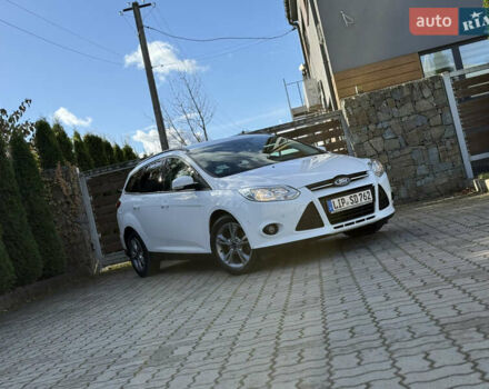 Форд Фокус 2013 в Стрые на Automoto.ua Белый Форд Фокус, объемом двигателя 0 л и пробегом 202 тыс. км за 8850 $, фото 1 на Automoto.ua