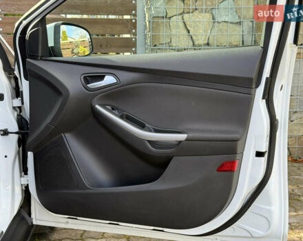 Форд Фокус 2013 в Стрые на Automoto.ua Белый Форд Фокус, объемом двигателя 0 л и пробегом 202 тыс. км за 8850 $, фото 113 на Automoto.ua