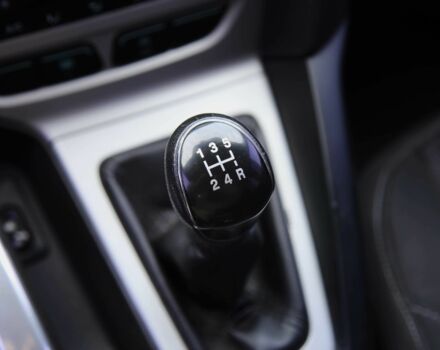 Форд Фокус 2013 в Харькове на Automoto.ua Белый Форд Фокус, объемом двигателя 1 л и пробегом 171 тыс. км за 7200 $, фото 16 на Automoto.ua