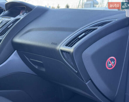 Белый Форд Фокус, объемом двигателя 1.6 л и пробегом 221 тыс. км за 8499 $, фото 83 на Automoto.ua