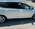 Белый Форд Фокус, объемом двигателя 1 л и пробегом 155 тыс. км за 5500 $, фото 1 на Automoto.ua