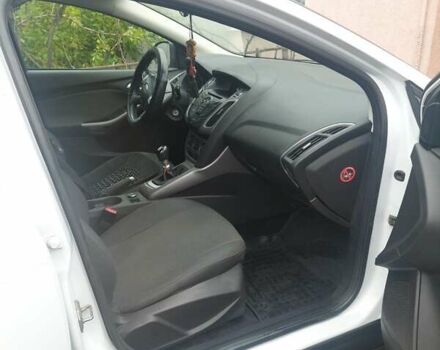 Белый Форд Фокус, объемом двигателя 1.56 л и пробегом 395 тыс. км за 7500 $, фото 11 на Automoto.ua