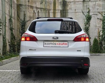 Белый Форд Фокус, объемом двигателя 1 л и пробегом 274 тыс. км за 6199 $, фото 3 на Automoto.ua