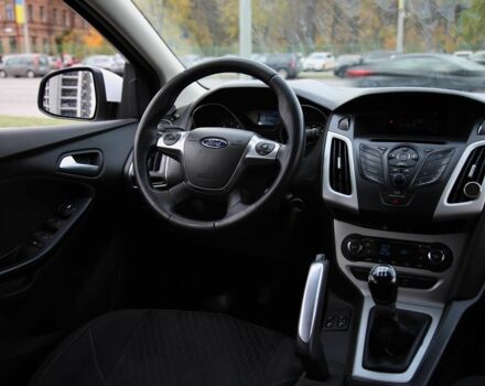 Форд Фокус 2013 в Харькове на Automoto.ua Белый Форд Фокус, объемом двигателя 1 л и пробегом 171 тыс. км за 7200 $, фото 10 на Automoto.ua