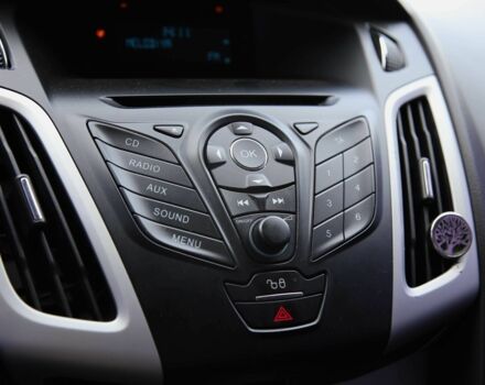Форд Фокус 2013 в Харькове на Automoto.ua Белый Форд Фокус, объемом двигателя 1 л и пробегом 171 тыс. км за 7200 $, фото 16 на Automoto.ua