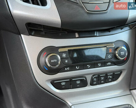 Форд Фокус 2013 в Стрые на Automoto.ua Белый Форд Фокус, объемом двигателя 0 л и пробегом 202 тыс. км за 8850 $, фото 96 на Automoto.ua