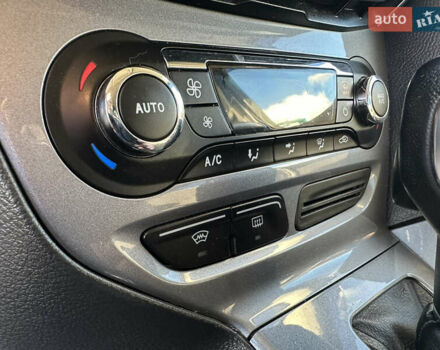 Белый Форд Фокус, объемом двигателя 2 л и пробегом 261 тыс. км за 7500 $, фото 14 на Automoto.ua