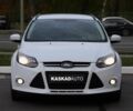 Форд Фокус 2013 в Харькове на Automoto.ua Белый Форд Фокус, объемом двигателя 1 л и пробегом 171 тыс. км за 7200 $, фото 1 на Automoto.ua