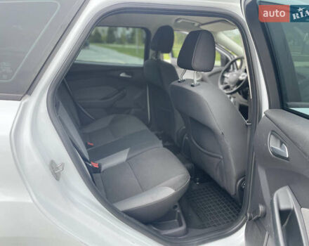 Белый Форд Фокус, объемом двигателя 1.6 л и пробегом 257 тыс. км за 7300 $, фото 13 на Automoto.ua