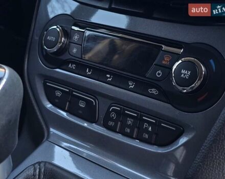 Белый Форд Фокус, объемом двигателя 1.6 л и пробегом 247 тыс. км за 7499 $, фото 32 на Automoto.ua