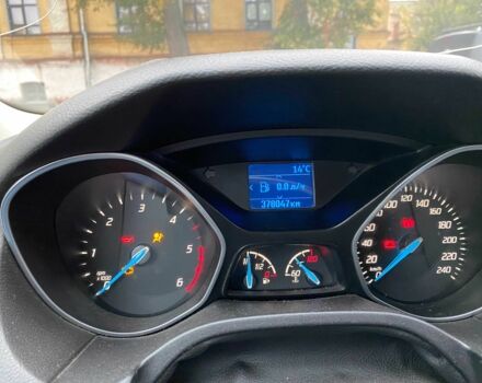 Форд Фокус 2013 в Чернигове на Automoto.ua Белый Форд Фокус, объемом двигателя 1.6 л и пробегом 385 тыс. км за 7000 $, фото 17 на Automoto.ua