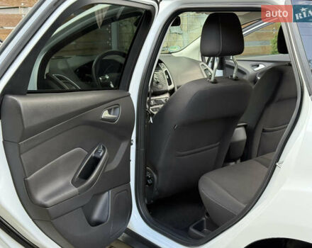 Форд Фокус 2013 в Стрые на Automoto.ua Белый Форд Фокус, объемом двигателя 0 л и пробегом 202 тыс. км за 8850 $, фото 117 на Automoto.ua